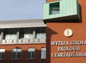 Университет Экологии и Управления в Варшаве