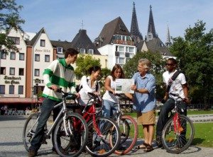 carl-duisberg-centrum-koeln-cologne_9.300x222