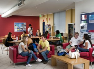 Navitas English School